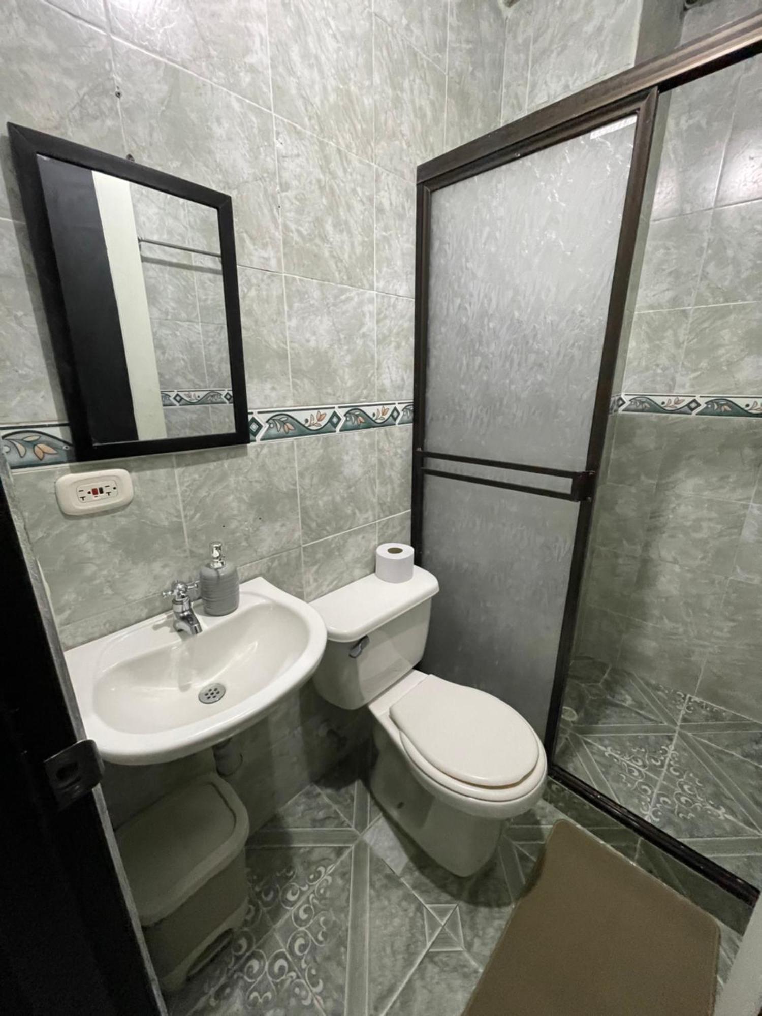 Apartamento Plazoleta De Colores Apartment Guatape Exterior photo